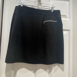 Black skort